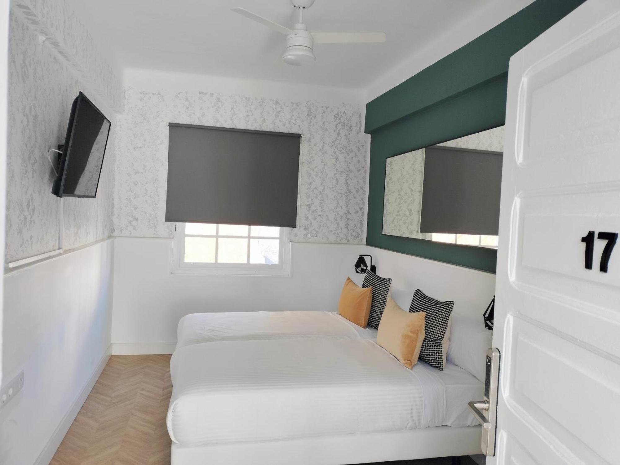 Room27- City Center Сан-Кристобаль-де-Ла-Лагуна Экстерьер фото
